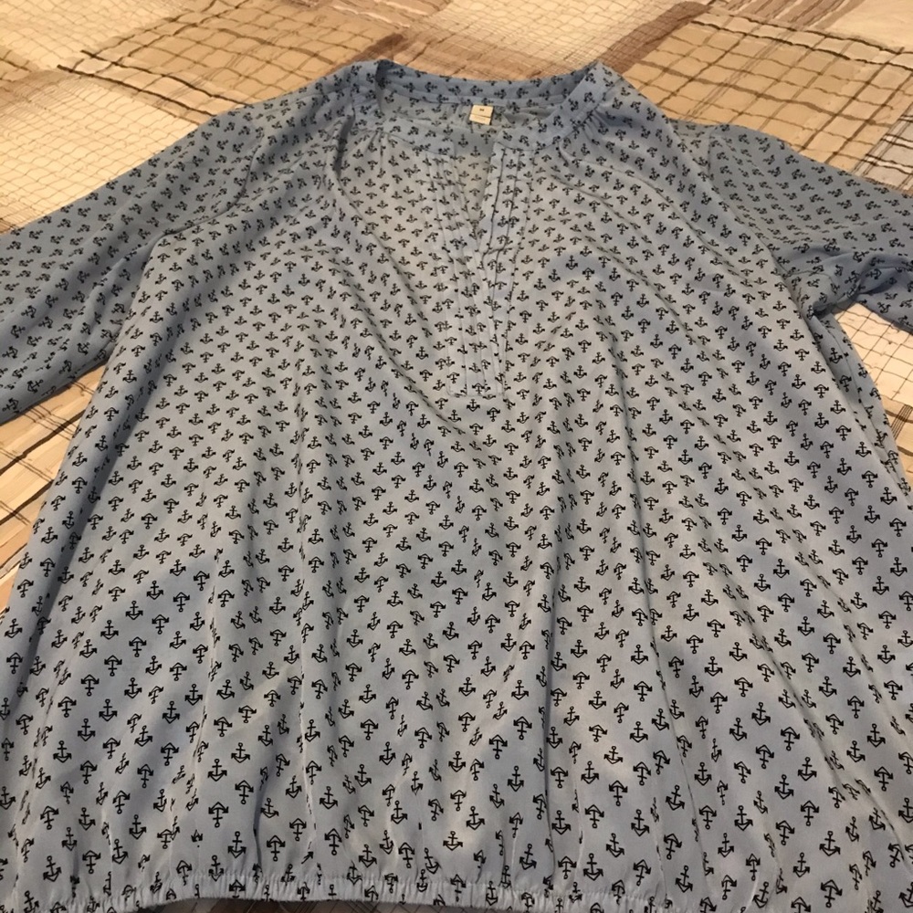 Women’s blue shirt with anchors